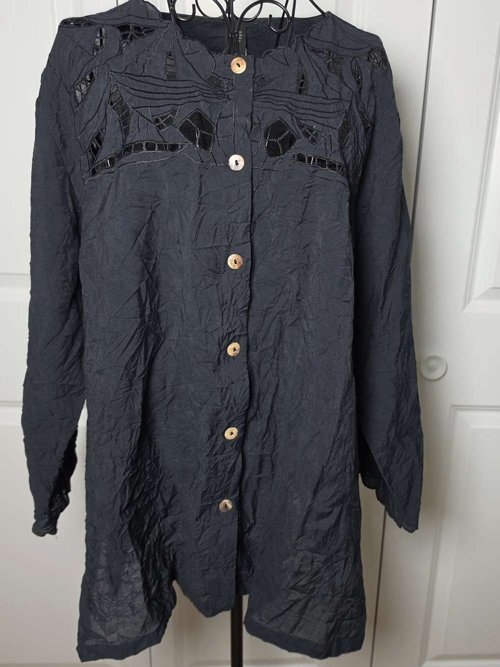 Citron Santa Monica 2X Navy Art to Wear Cutwork Tunic Top Crinkle Button Front